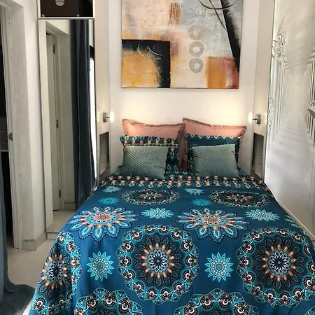 Portos With Amazing Privet Garden Villa *