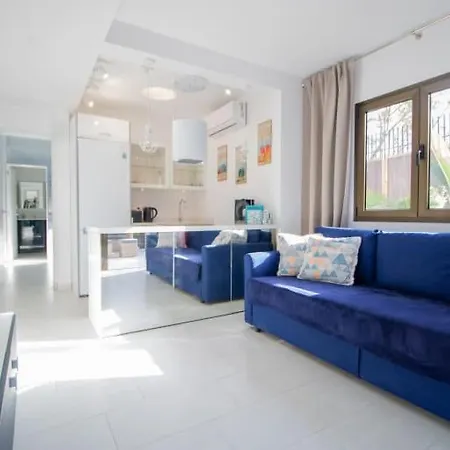 Portos With Amazing Privet Garden Villa *