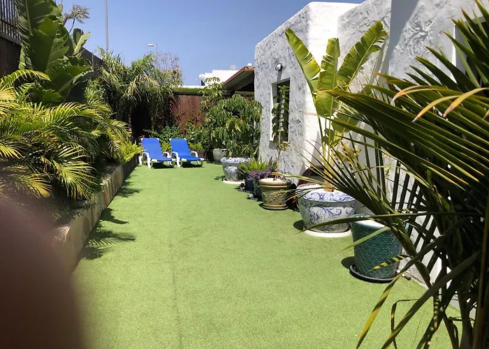 Portos With Amazing Privet Garden Villa *