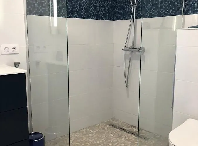 Portos With Amazing Privet Garden ヴィラ